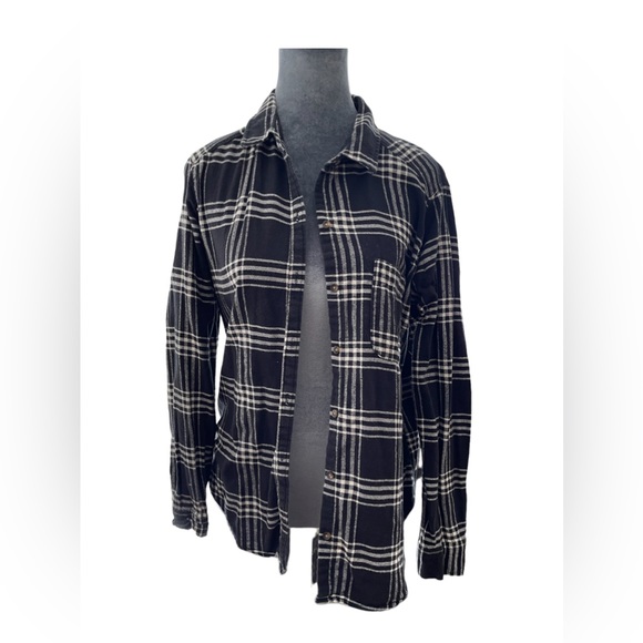 Hollister Tops - Hollister. Women’s L. Flannel. Black and white.